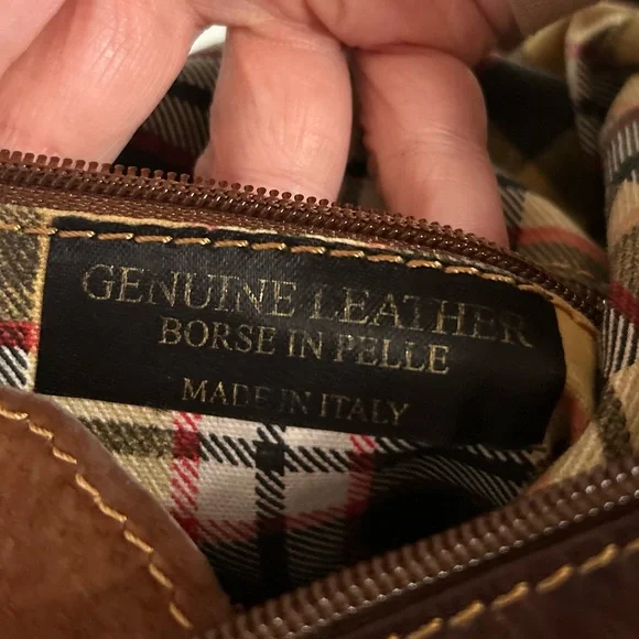 Convertible leather backpack - Picture 12 of 16